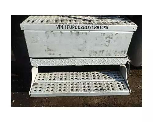 FREIGHTLINER CLASSIC XL Battery Tray