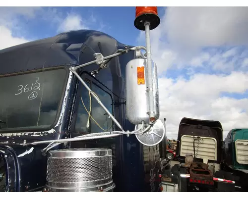 FREIGHTLINER CLASSIC XL Mirror (Side View)