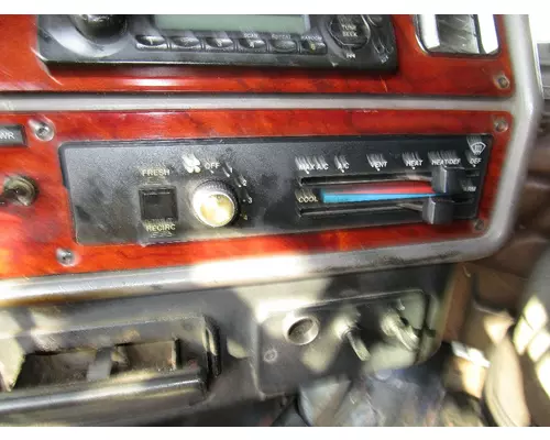 FREIGHTLINER CLASSIC XL Temperature Control