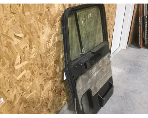 FREIGHTLINER CLASSIC DOOR-FRONT