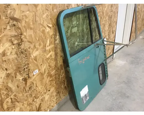 FREIGHTLINER CLASSIC Door Assembly, Front