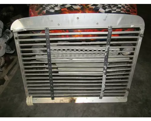 FREIGHTLINER CLASSIC Grille