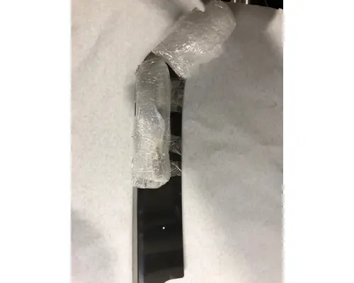 FREIGHTLINER CLASSIC HOOD PARTS