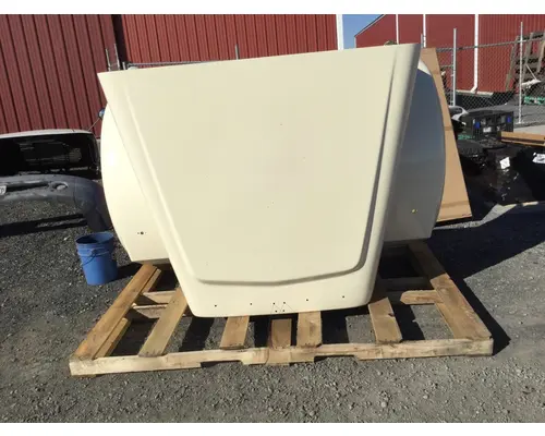 FREIGHTLINER CLASSIC HOOD