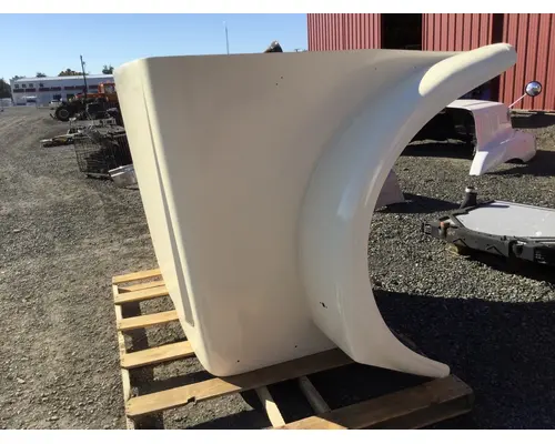 FREIGHTLINER CLASSIC HOOD