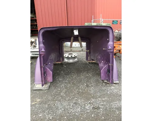 FREIGHTLINER CLASSIC HOOD
