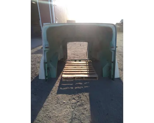 FREIGHTLINER CLASSIC HOOD