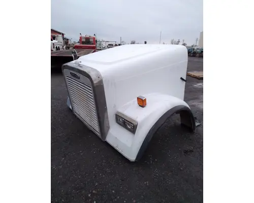 FREIGHTLINER CLASSIC HOOD