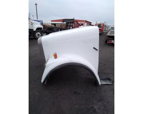 FREIGHTLINER CLASSIC HOOD