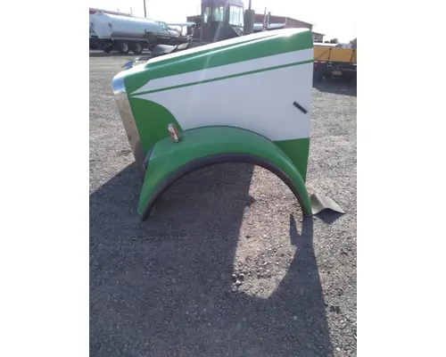 FREIGHTLINER CLASSIC HOOD