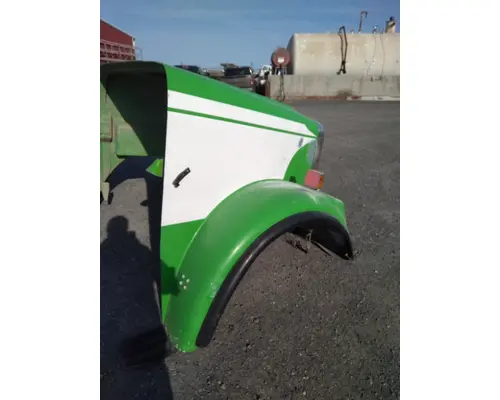 FREIGHTLINER CLASSIC HOOD