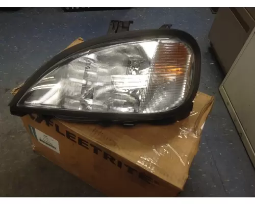 FREIGHTLINER COLUMBIA 112 2001-2004 HEADLAMP ASSEMBLY