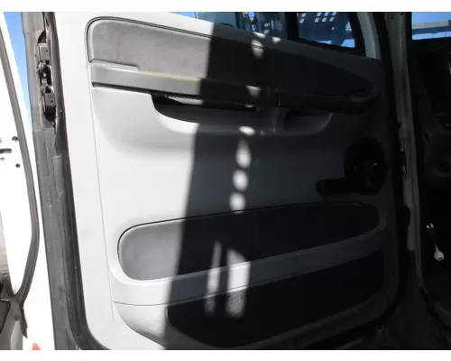 FREIGHTLINER COLUMBIA 112 2001-2011 DOOR ASSEMBLY, FRONT