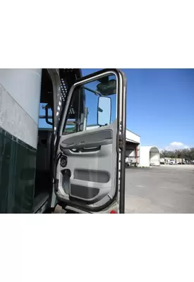 FREIGHTLINER COLUMBIA 112 2001-2011 DOOR ASSEMBLY, FRONT