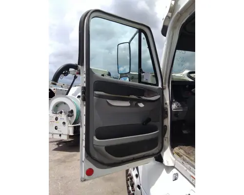FREIGHTLINER COLUMBIA 112 2001-2011 DOOR ASSEMBLY, FRONT