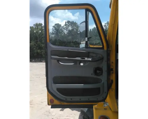 FREIGHTLINER COLUMBIA 112 2001-2011 DOOR ASSEMBLY, FRONT
