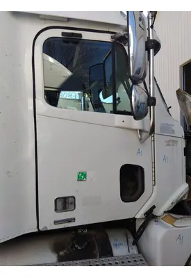 FREIGHTLINER COLUMBIA 112 2001-2011 DOOR ASSEMBLY, FRONT