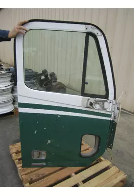 FREIGHTLINER COLUMBIA 112 2001-2011 DOOR ASSEMBLY, FRONT