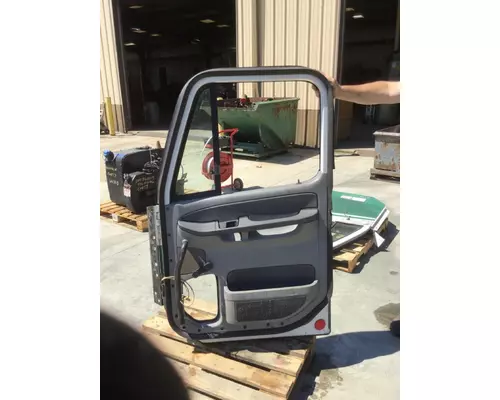FREIGHTLINER COLUMBIA 112 2001-2011 DOOR ASSEMBLY, FRONT