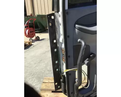 FREIGHTLINER COLUMBIA 112 2001-2011 DOOR ASSEMBLY, FRONT