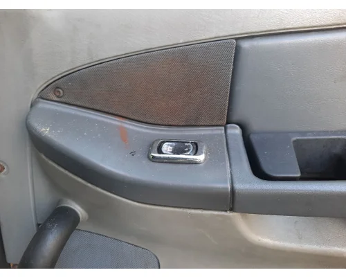 FREIGHTLINER COLUMBIA 112 2001-2011 DOOR ASSEMBLY, FRONT