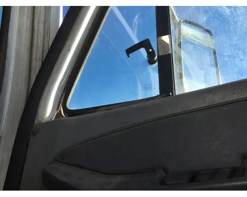 FREIGHTLINER COLUMBIA 112 2001-2011 DOOR ASSEMBLY, FRONT