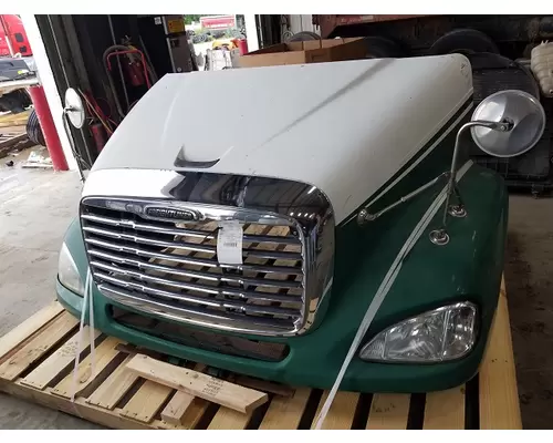 FREIGHTLINER COLUMBIA 112 2001-2015 HOOD