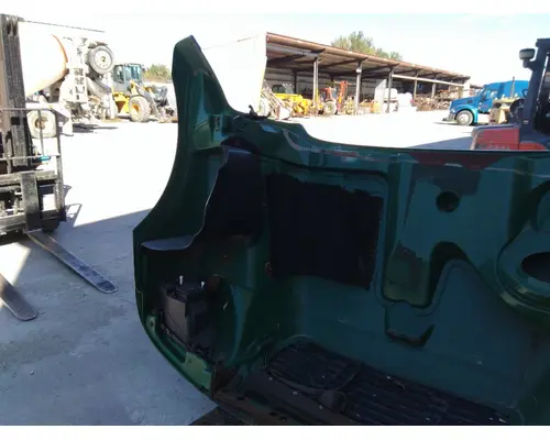 FREIGHTLINER COLUMBIA 112 2001-2015 HOOD