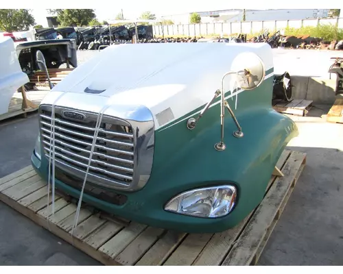 FREIGHTLINER COLUMBIA 112 2001-2015 HOOD