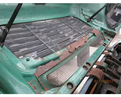 FREIGHTLINER COLUMBIA 112 2001-2015 HOOD