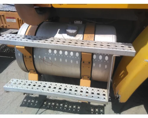 FREIGHTLINER COLUMBIA 112  FUEL TANK