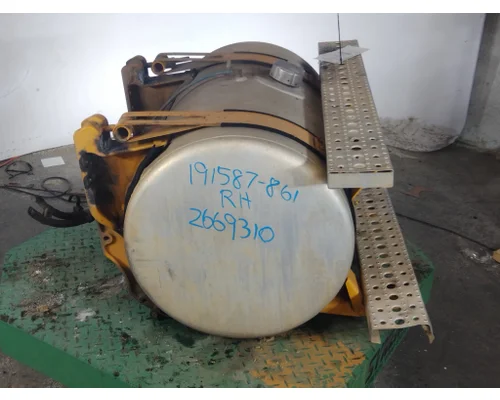 FREIGHTLINER COLUMBIA 112  FUEL TANK