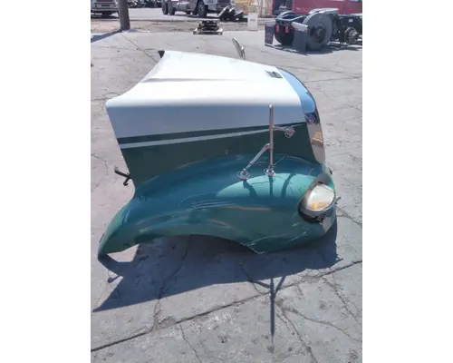 FREIGHTLINER COLUMBIA 112  HOOD