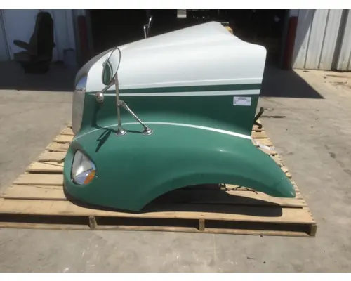 FREIGHTLINER COLUMBIA 112  HOOD