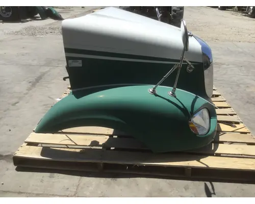 FREIGHTLINER COLUMBIA 112  HOOD