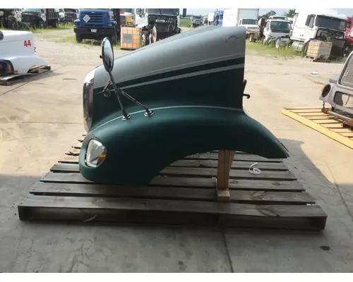 FREIGHTLINER COLUMBIA 112  HOOD