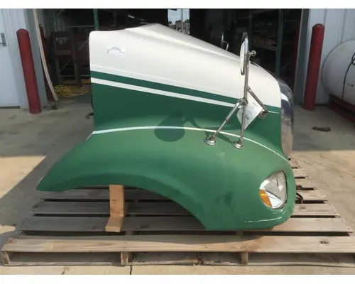 FREIGHTLINER COLUMBIA 112  HOOD