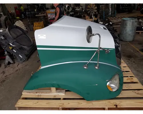 FREIGHTLINER COLUMBIA 112  HOOD