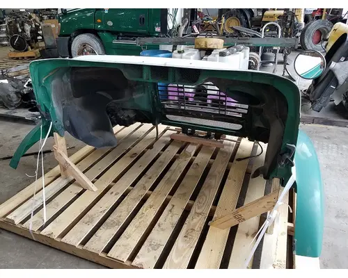 FREIGHTLINER COLUMBIA 112  HOOD