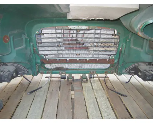 FREIGHTLINER COLUMBIA 112  HOOD