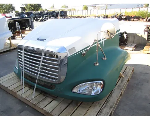 FREIGHTLINER COLUMBIA 112  HOOD