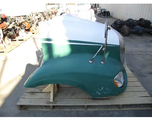 FREIGHTLINER COLUMBIA 112  HOOD