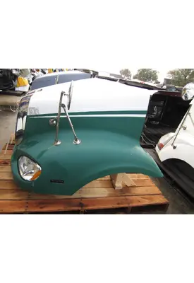 FREIGHTLINER COLUMBIA 112  HOOD