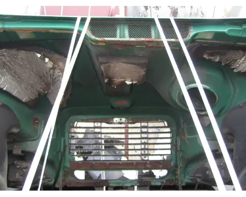 FREIGHTLINER COLUMBIA 112  HOOD