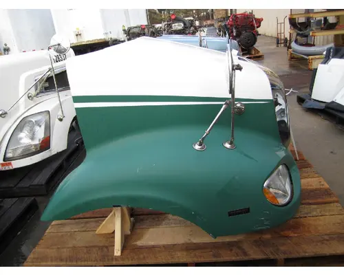 FREIGHTLINER COLUMBIA 112  HOOD