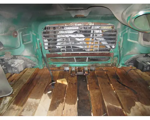 FREIGHTLINER COLUMBIA 112  HOOD