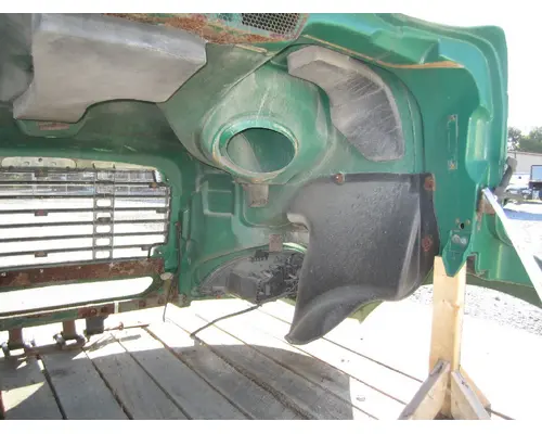 FREIGHTLINER COLUMBIA 112  HOOD