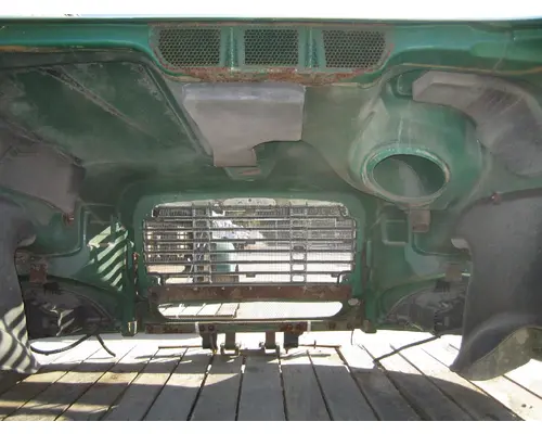 FREIGHTLINER COLUMBIA 112  HOOD