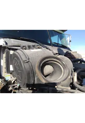 FREIGHTLINER COLUMBIA 112 AIR CLEANER