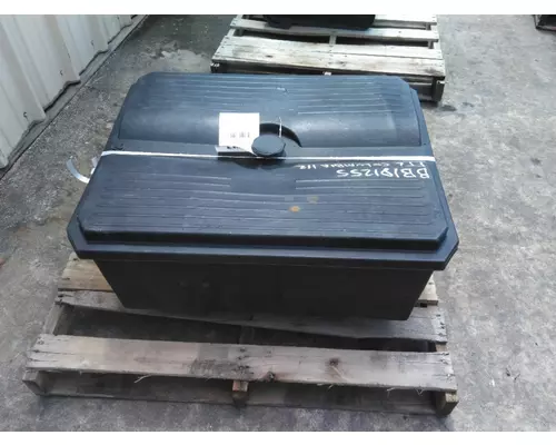 FREIGHTLINER COLUMBIA 112 BATTERY BOX